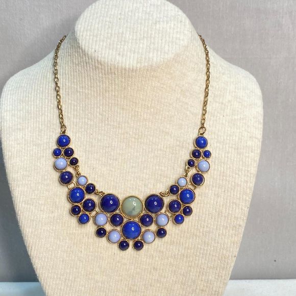 Bib Necklace Cluster Shades of Blue Cabochon Stones Gold Tone Chain - Picture 1 of 11